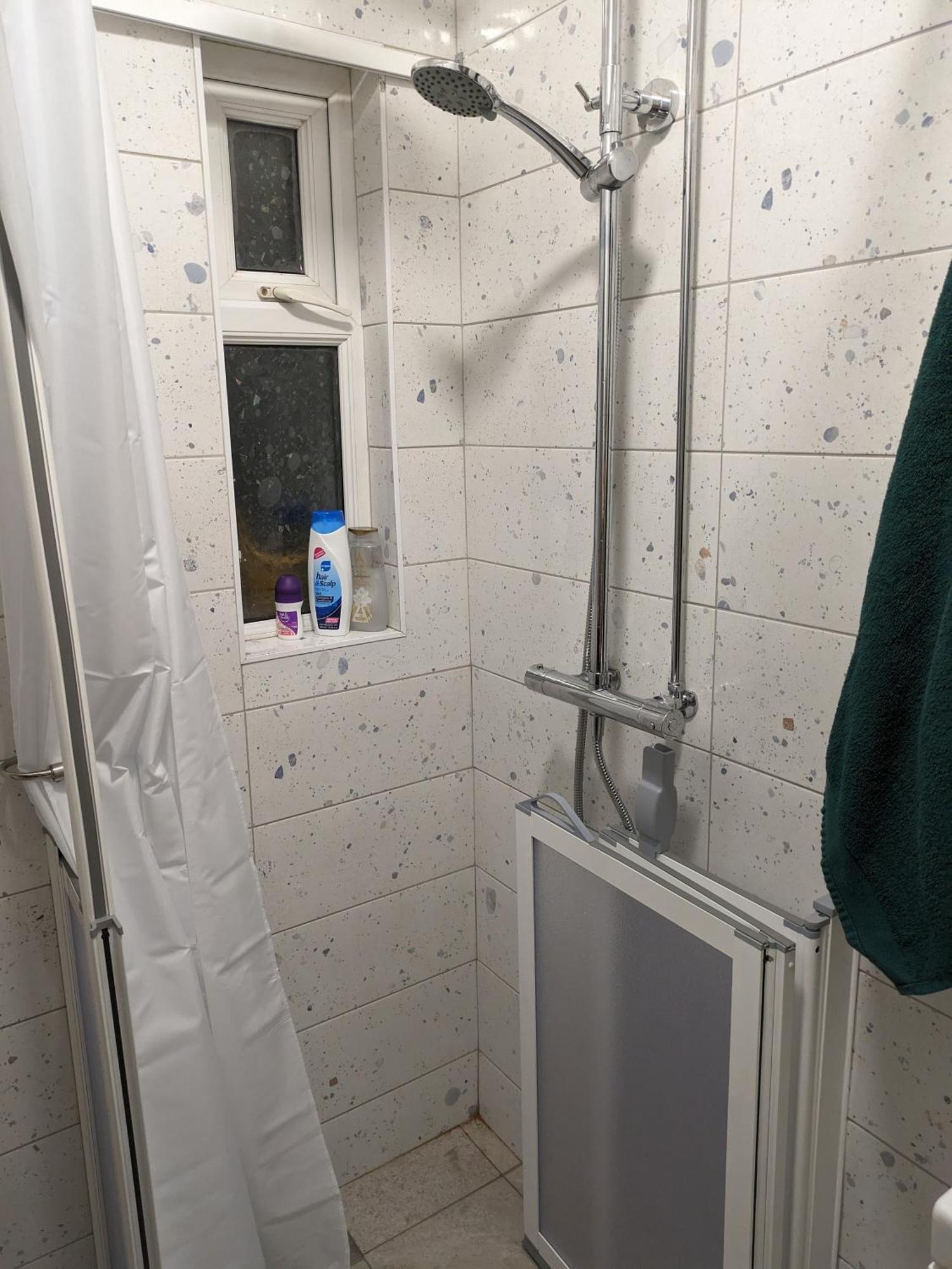 Maire Toireasa - Cosy Refurbished Property In The Gaeltacht Quarter เบลฟาสต์ ภายนอก รูปภาพ