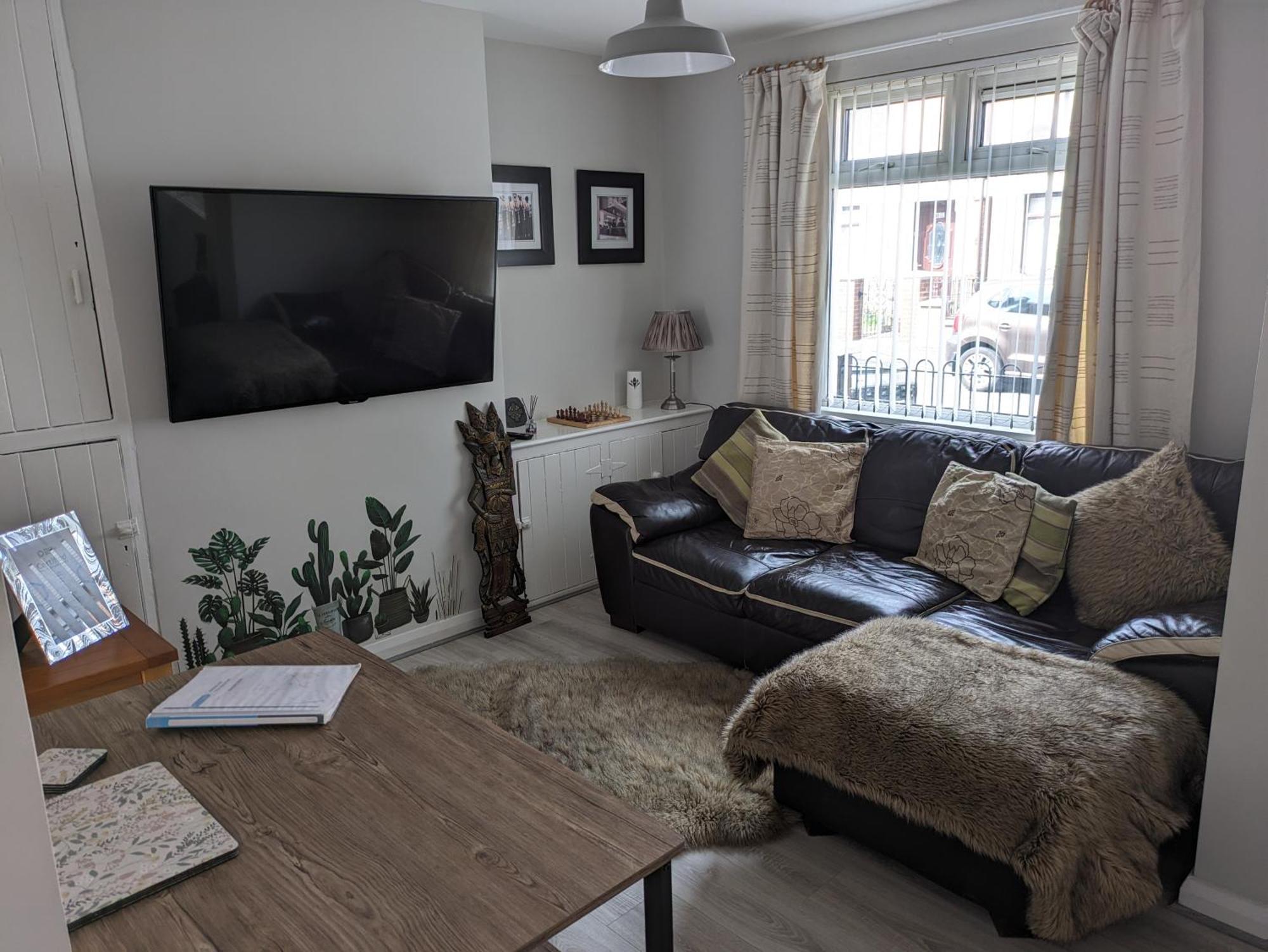 Maire Toireasa - Cosy Refurbished Property In The Gaeltacht Quarter เบลฟาสต์ ห้อง รูปภาพ
